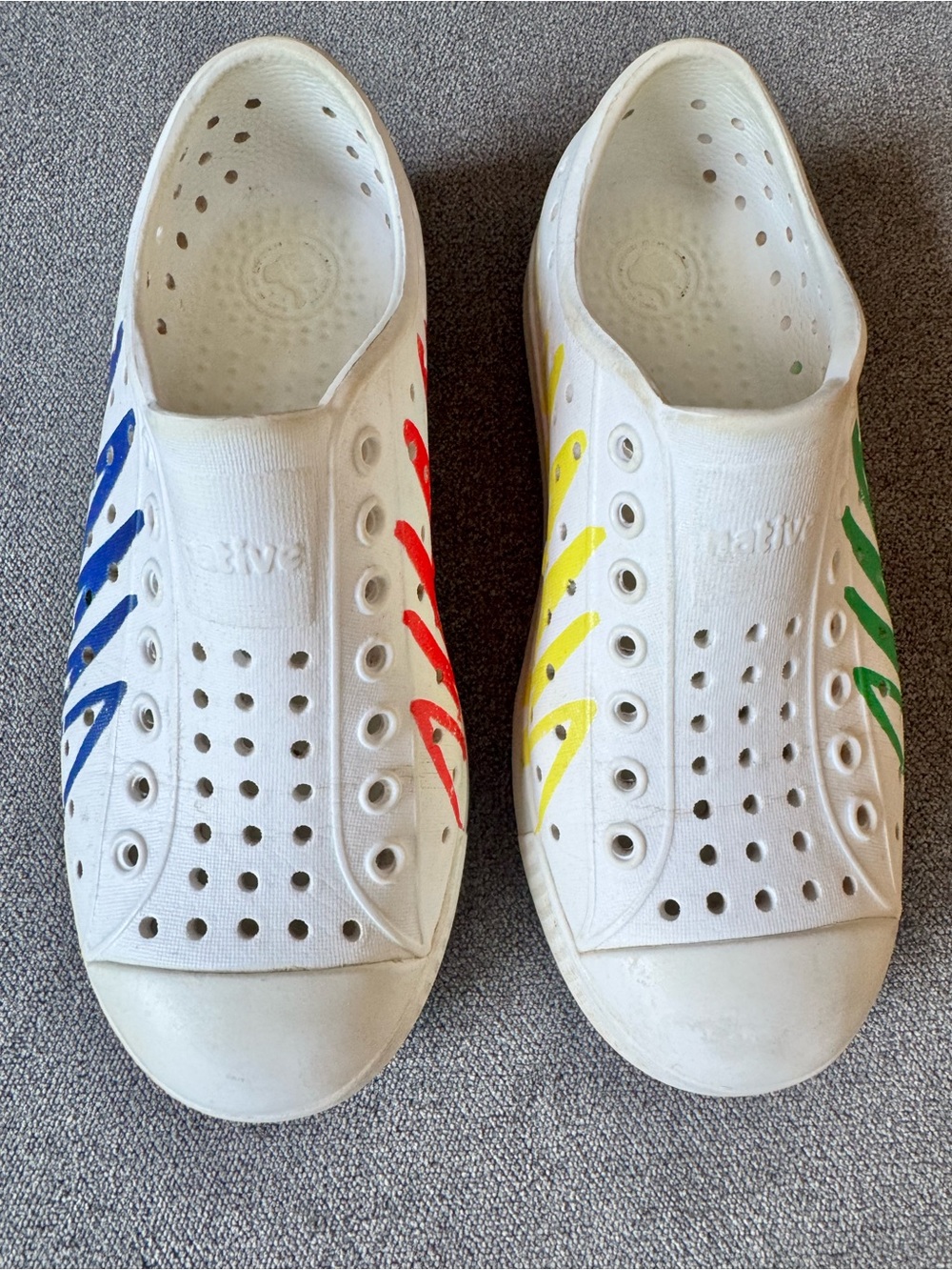 Native x Crayola Jefferson kids size 13